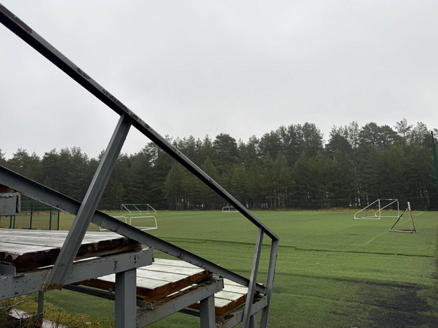 В Белой Холунице обустроили футбольное поле