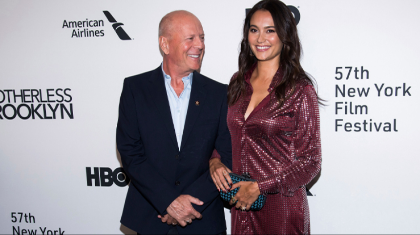 Брюс Уиллис и деменция: жена актера готовится к похоронам