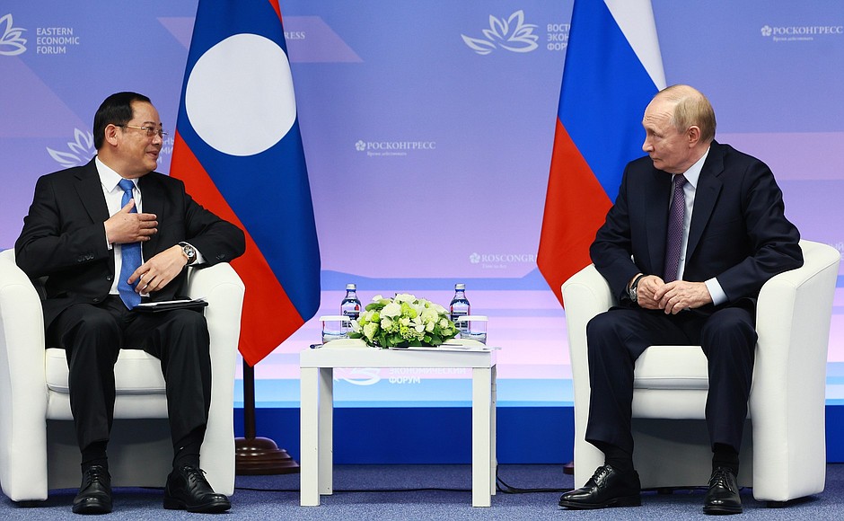 Встреча с Премьер-министром Лаоса Сонсаем Сипхандоном.