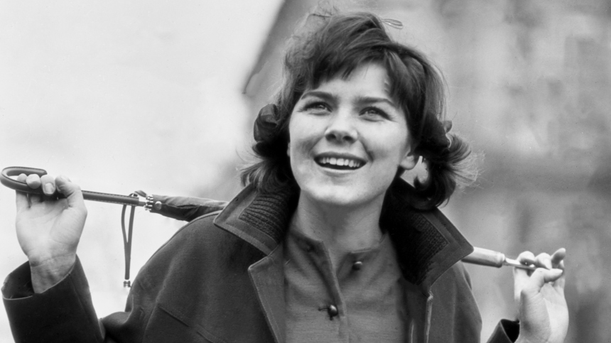 Царица и гусар, великая артистка: умерла Лариса Голубкина