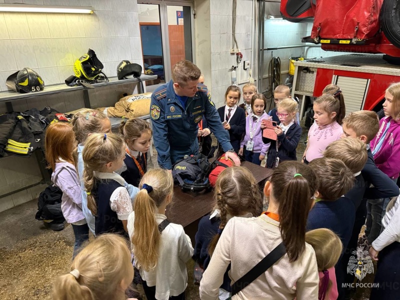 В 50-й пожарно-спасательной части прошел открытый урок безопасности для школьников
