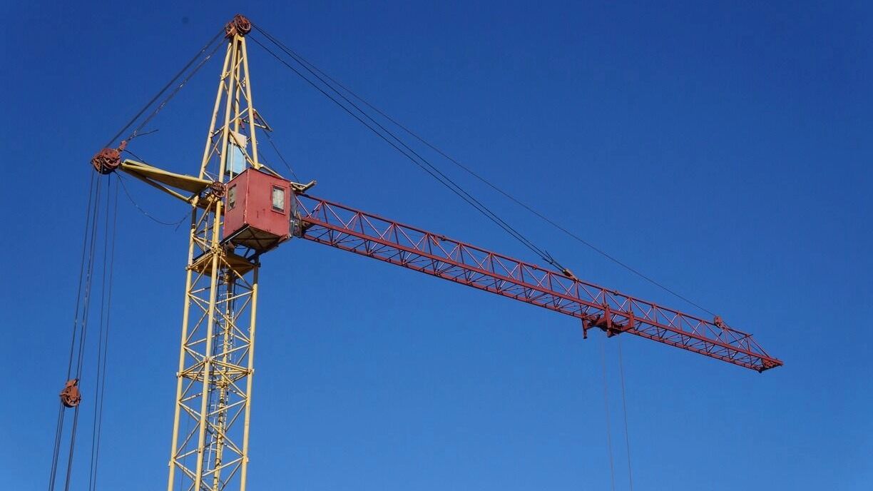 «Сибиряк» снова будет строить детскую клинику. С фирмы уже требовали 30 млн неустойки