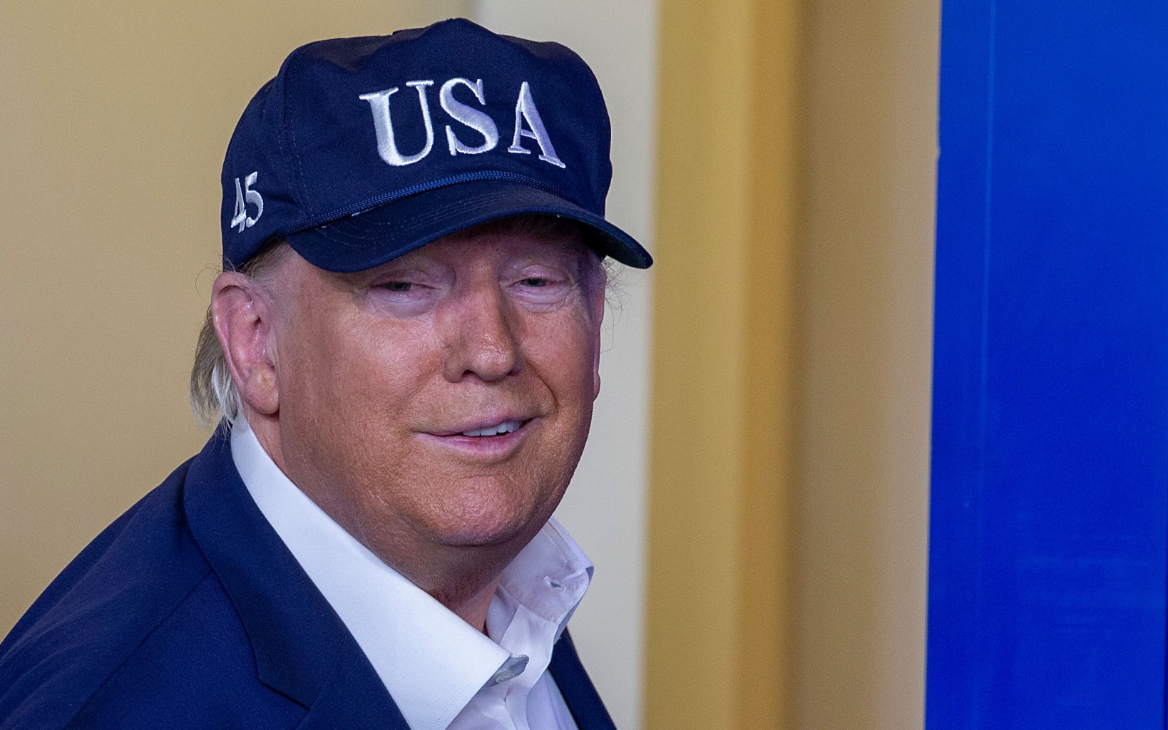 Трамп полагает, что сможет добиться капитуляции Ирана