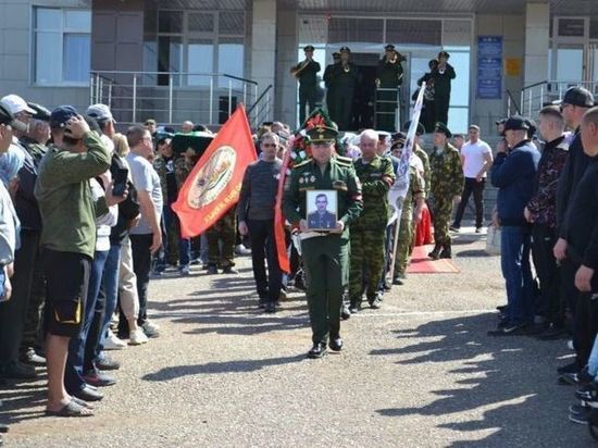 В Башкирии простились с воином, погибших в зоне СВО