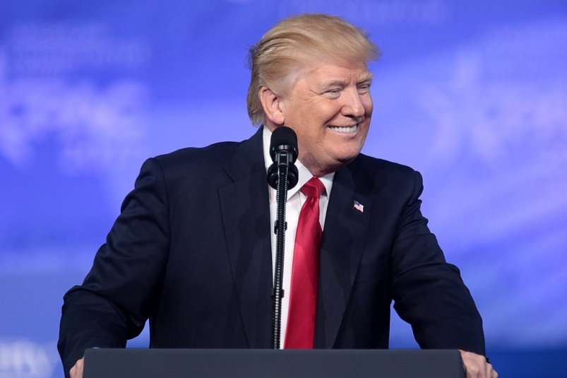 Трамп считает, что сделал достаточно для получения Нобелевской премии commons.wikimedia.org