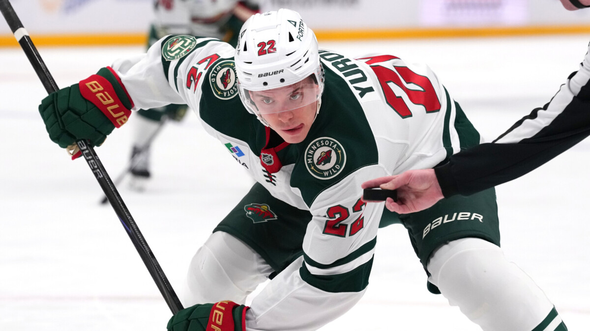 «Миннесота» проиграла «Виннипегу» в матче НХЛ. Юров забил гол, Тарасенко отдал результативную передачу