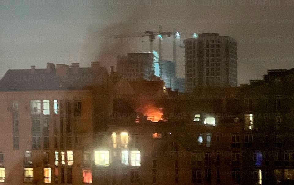 Киев погрузился во тьму: прилетели сотни БПЛА и крылатых ракет - Украина ударила по Волгограду и краснодарскому НПЗ 