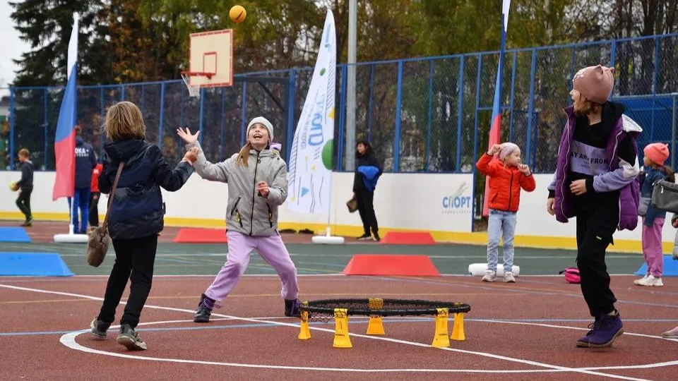 Ступино спорт. Спорт Подмосковья. Релкамв спортивной площадки открытие. Спортивная площадка на Спартаке. Сокол спортивная школа Ступино.