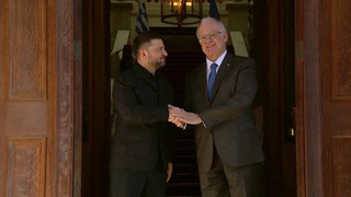 Глава киевского режима экстренно прилетел в Афины выпрашивать помощь для ВСУ