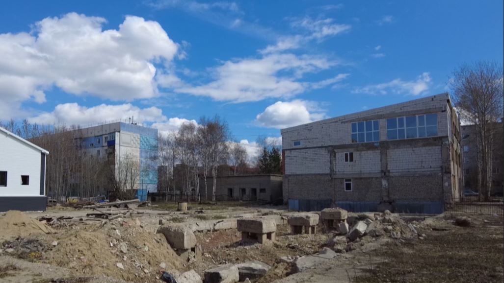 На месте снесенных зданий в Нижневартовске построят спортивные площадки