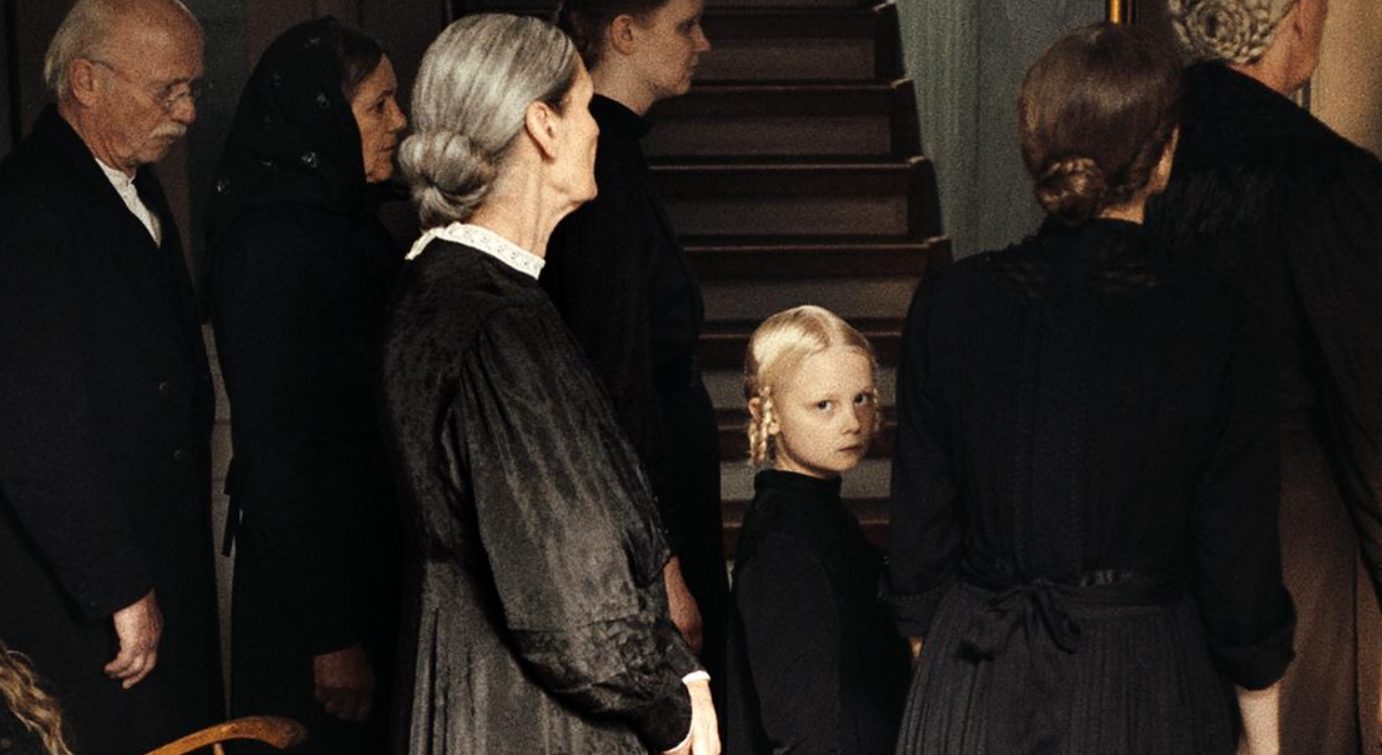 Звук падения (2025)