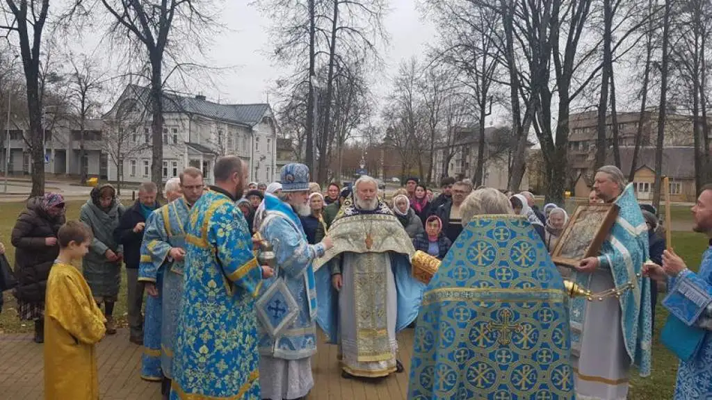 В день празднования иконы «Всех скорбящих Радость» в Скорбященской церкви Друскининкай прошло богослужение