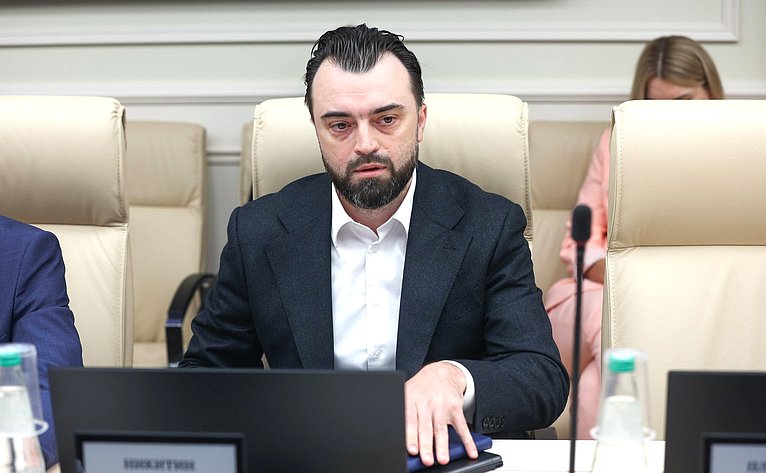 Расширенное заседание Комитета Совета Федерации по Регламенту и организации парламентской деятельности