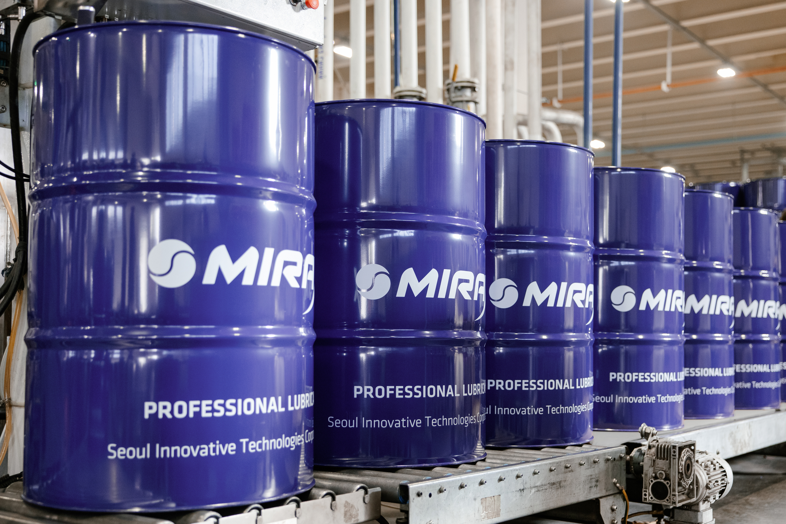 Масла 40 калуга. Амт 300 масло теплоноситель артикул. Масло теплоноситель амт-300. Масло фукс титан. Масло теплоноситель амт-300.