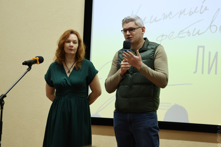 «Мы просто не имеем права проходить мимо таких людей»: военный журналист и писатель Максим Васюнов побывал на Беловских чтениях в Вологде и рассказал о своих проектах 