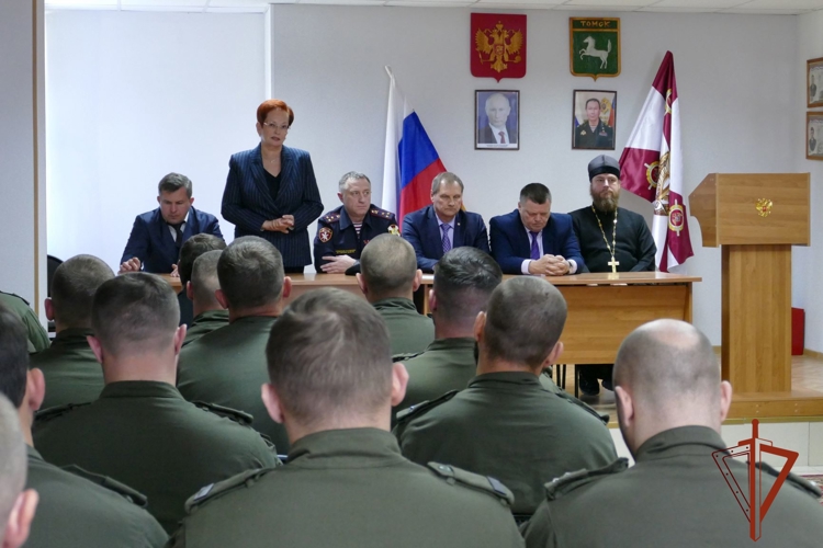 Представители органов власти Томской области встретились со спецназом Росгвардии 