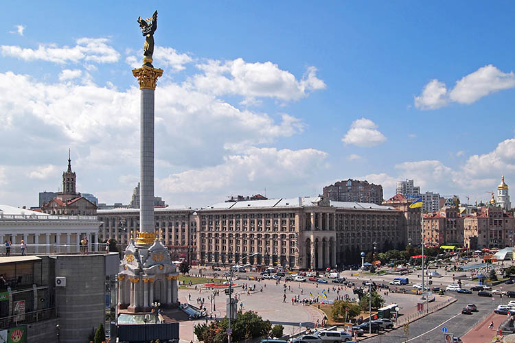 «Украина — это же огромная прачечная. Туда приезжают белые и пушистые европейцы, которые не воруют, у которых нет коррупции, у которых чистейшая биография»