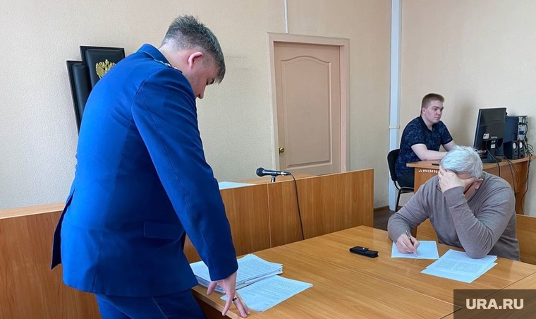 Прения по уголовному делу депутата Вячеслава Ершова в Центральном райсуде Челябинска