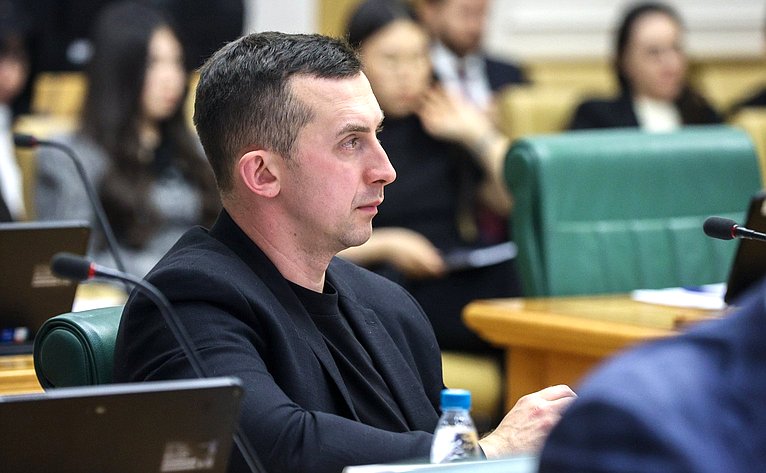Заседание Совета по вопросам развития Сибири при Председателе Совета Федерации ФС РФ «Человеческий капитал Сибири: проблемы и перспективы развития»