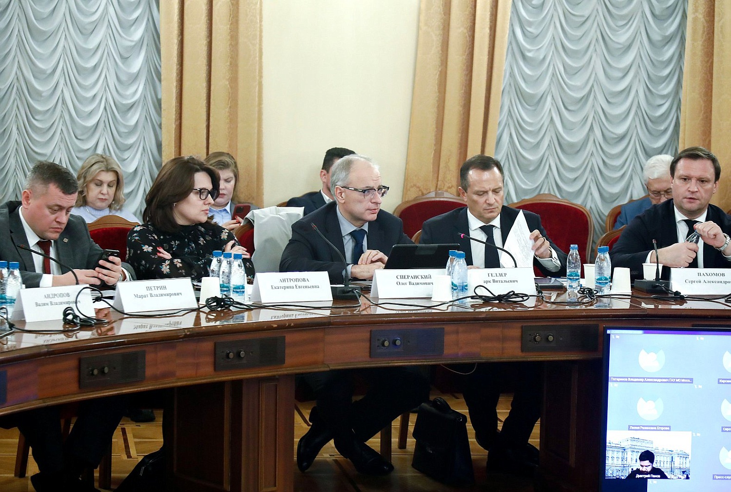 Анвар Шамузафаров представил сравнительный анализ обязательной и добровольной НОК в строительстве и ЖКХ и дал предложения по совершенствованию Градкодекса