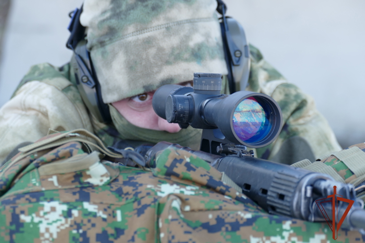 Учебно-методический сбор снайперов ОМОН «Штурм» Росгвардии завершился в Омске