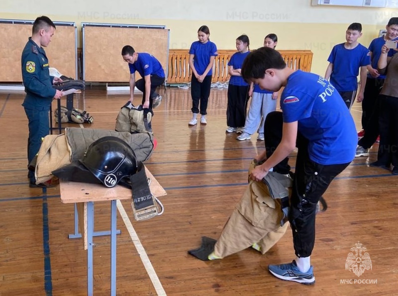 В Агинском прошла первая спартакиада, приуроченная ко Дню кадета России