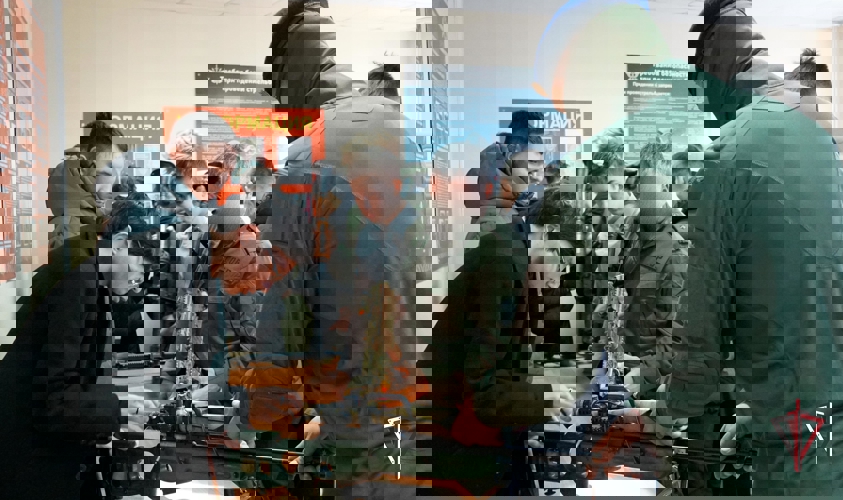 Элитное подразделение Росгвардии познакомило сахалинскую молодёжь со своей работой 