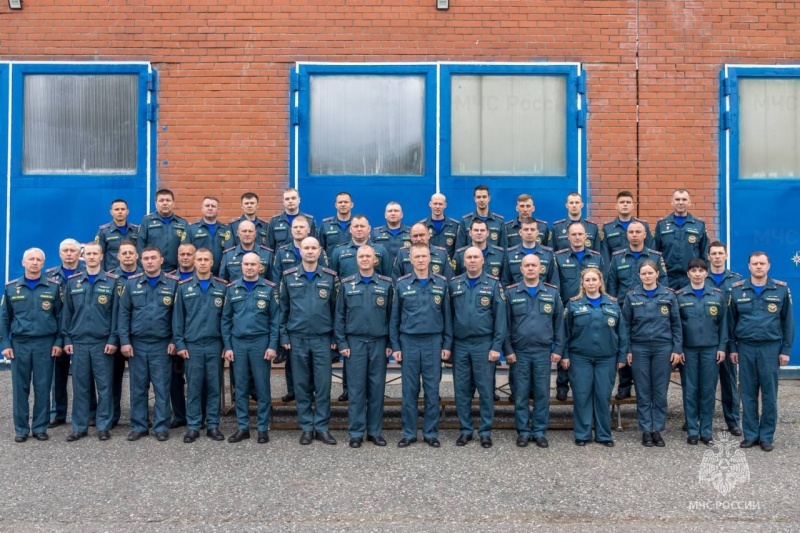 Сотрудники Госпожнадзора отмечают свой профессиональный праздник