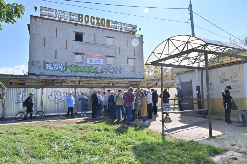 Строительство нового жилого комплекса обсудили представители мэрии с жителями Южного микрорайона Хабаровска. Пресс-служба администрации Хабаровска