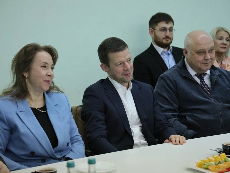 Глава Балашихи встретился с учащимися вузов и колледжей и поздравил их с Днем студента