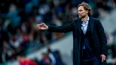 Валерий Карпин