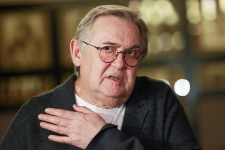 Юрий Стоянов