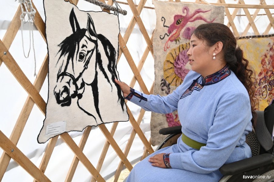 Главный летний праздник в Туве - праздник животноводов Наадым - пройдет 19-20 июля