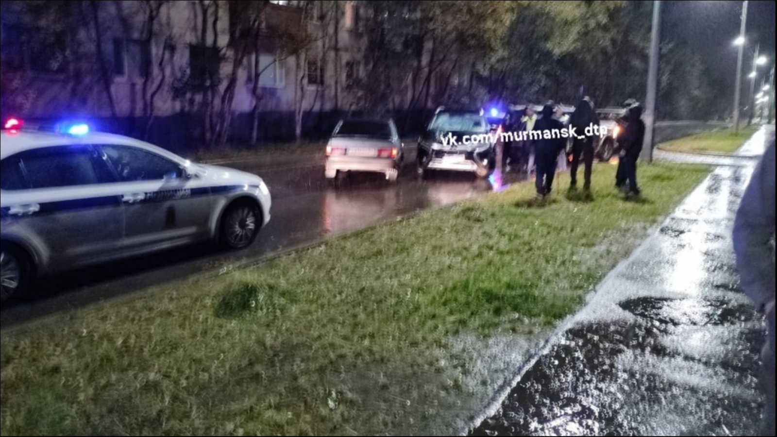 Дтп в мурманске вчера видео. Новости чп мурманск. Позавчерашнее дтп в мурманске в 22:00. Новости чп мурманск. Застрял в сугробе.