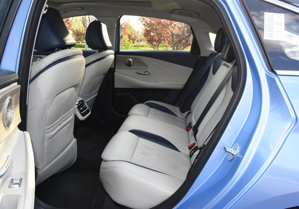 Седан Chery Arrizo 8 сразится с Camry и Kia K5 за место в корпоративных ...