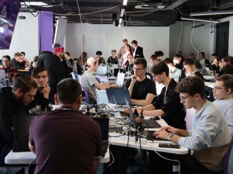 В Омске запустили регистрациию на 4-й ИТ-чемпионат по технологиям больших данных и искусственного интеллекта