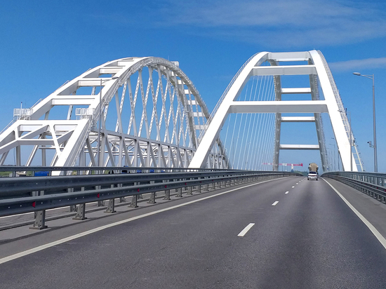 15 мая 2018 года началось движение по Крымскому мосту.