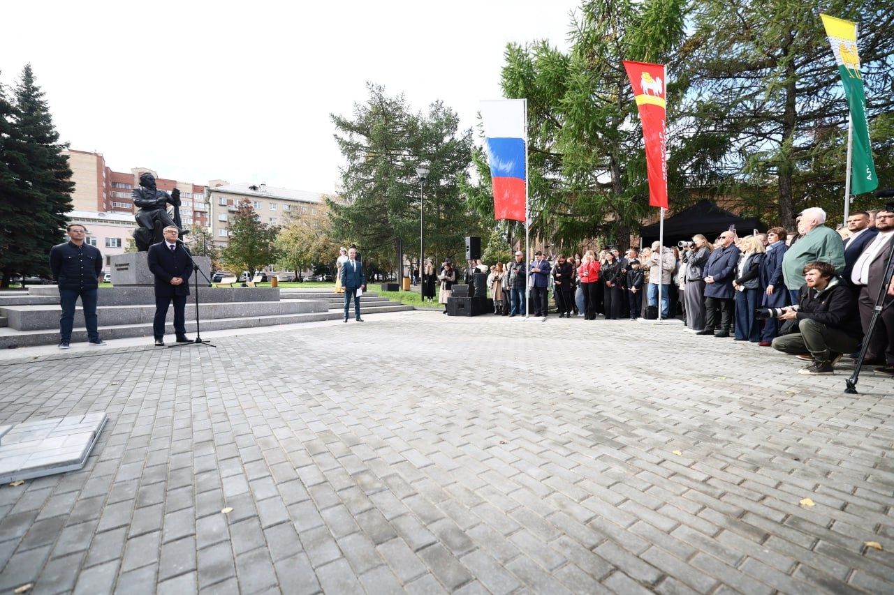 Памятник адвокату Федору Плевако открыт в Челябинске