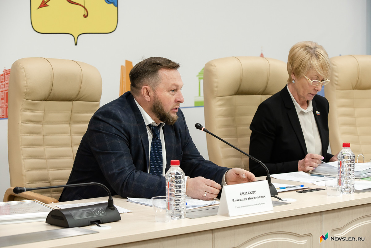 Симаков с Ковалевой «улетели» вниз