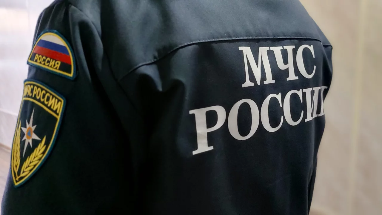 В Челябинске наградили сотрудников МЧС в преддверии Дня спасателя