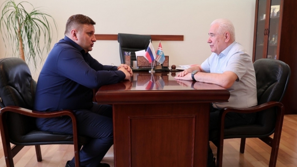 На заводе 