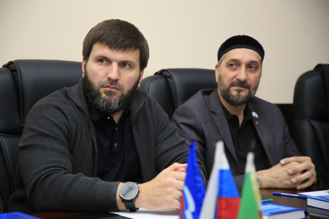 Дискуссионный клуб