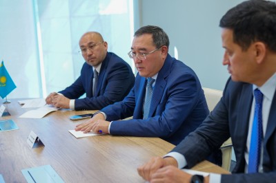 Андрей Воробьев встретился с Акимом Алматинской области Казахстана Маратом Султангазиевым