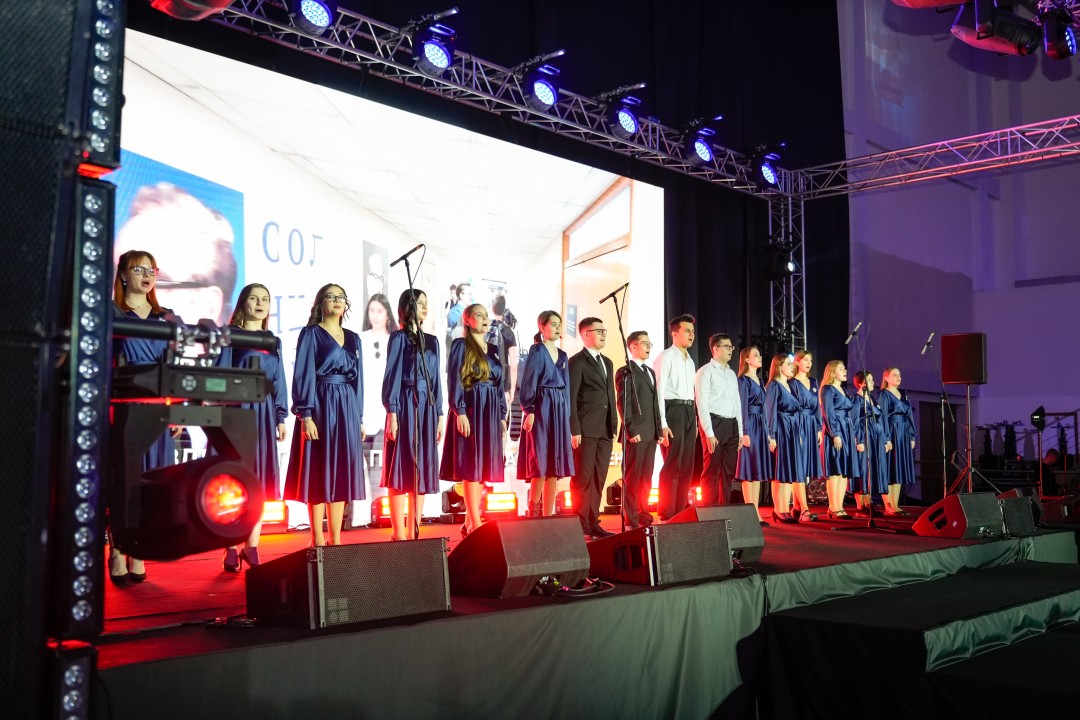 Андрей Воробьев поздравил коллектив Одинцовского филиала МГИМО с юбилеем