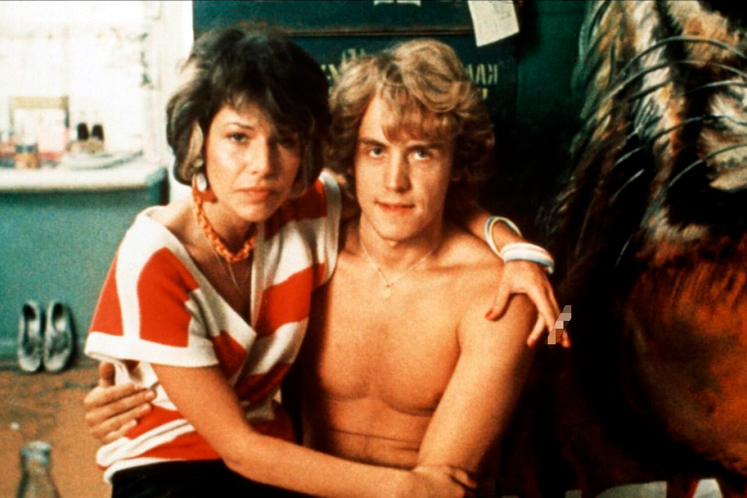 Где снимали маленькую веру город. Маленькая вера отец веры. Маленькая вера фильм 1988 актёры. Маленькая вера фильм 1988 дискотека. Маленькая вера 1988.