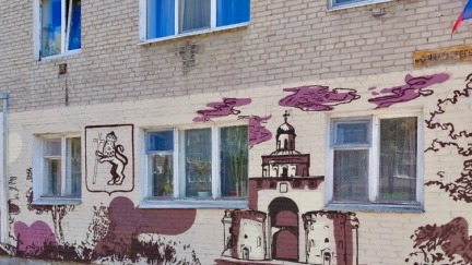 Еще один мурал создают на улице Маяковского в Петушках