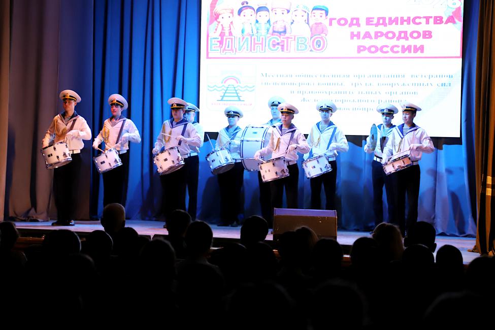 Открытие музыкально-творческой программы в ДК им. Октябрьской революции, фото Александры Федотовой