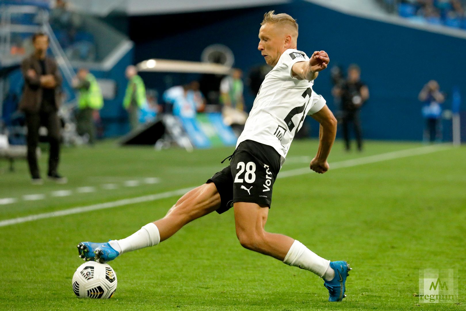 футбольный день рождения. торпедо 2 футбольный клуб. форма оренбурга. фк торпедо 2. торпедо москва лужники.