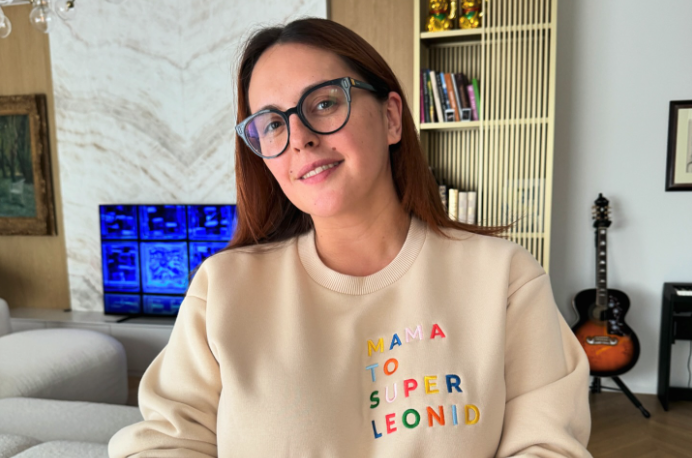 Мария Шумакова показала фото с целлюлитом и лишним весом через 2 месяца после родов