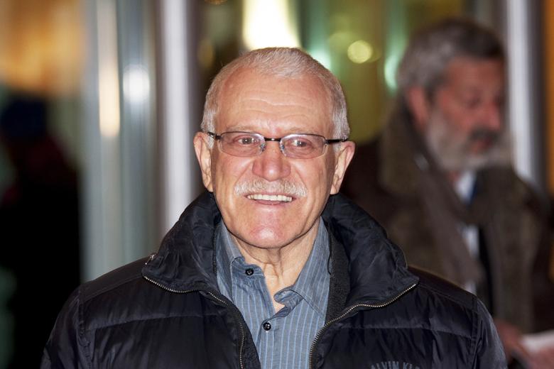 Александр Митта перед началом церемонии открытия VIII Международного кинофестиваля «Дух огня», 2010 год